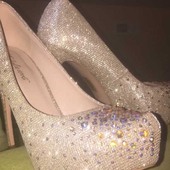 Dazzle shoes by fabulicious - Picture 2 of 3